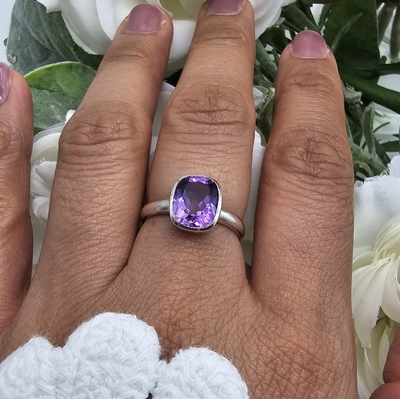 ♥️ VIOLETA STERLING SILVER RING - Picture 5 of 7